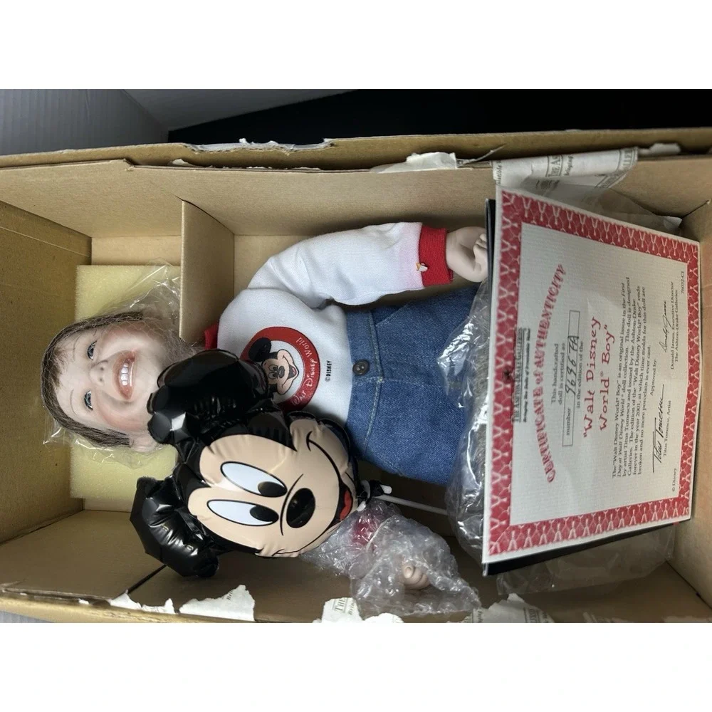 Vintage Ashton-Drake Walt Disney World Boy and Girl Porcelain Doll Set COA NEW